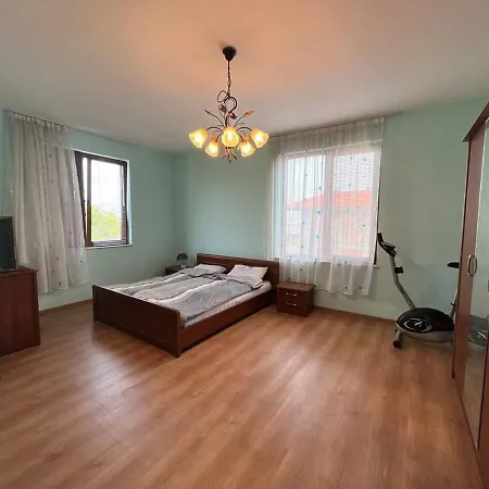 къща каменар Ahyolu